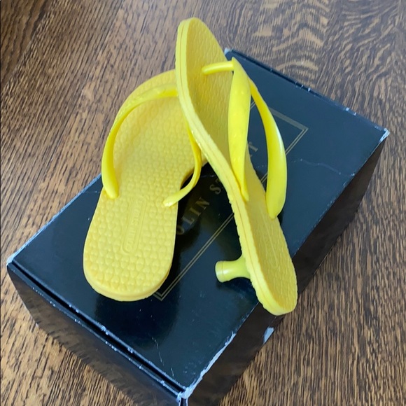 Colin Stuart - Half inch heel slippers - Picture 5 of 7